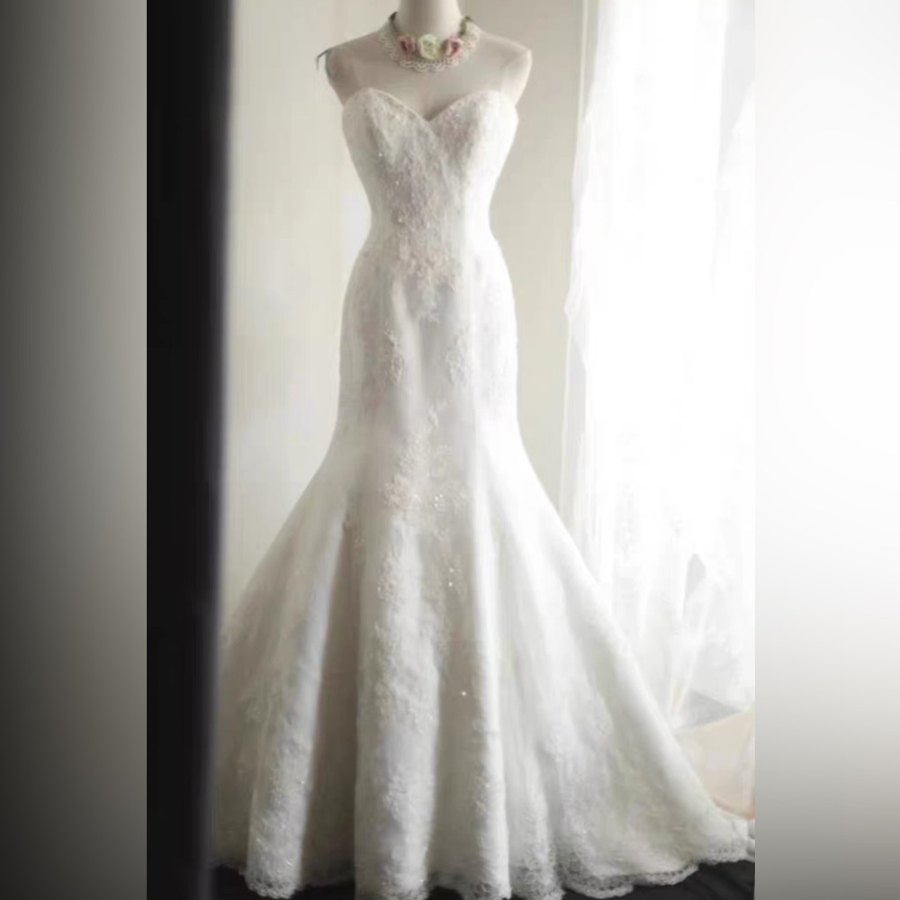 Elegant White Lace Mermaid Wedding Dress